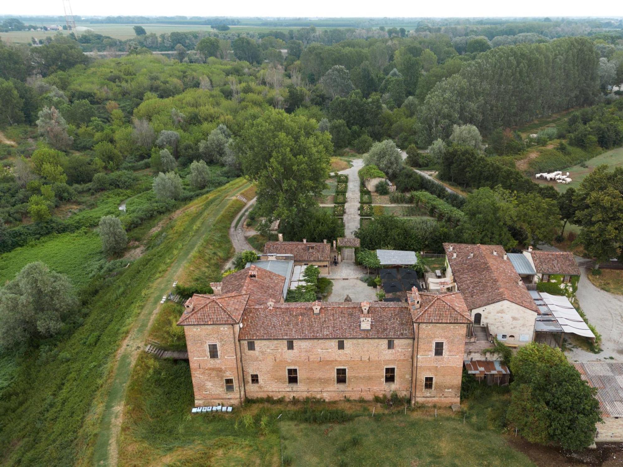 Antica Corte Pallavicina Relais Polesine Parmense Екстер'єр фото