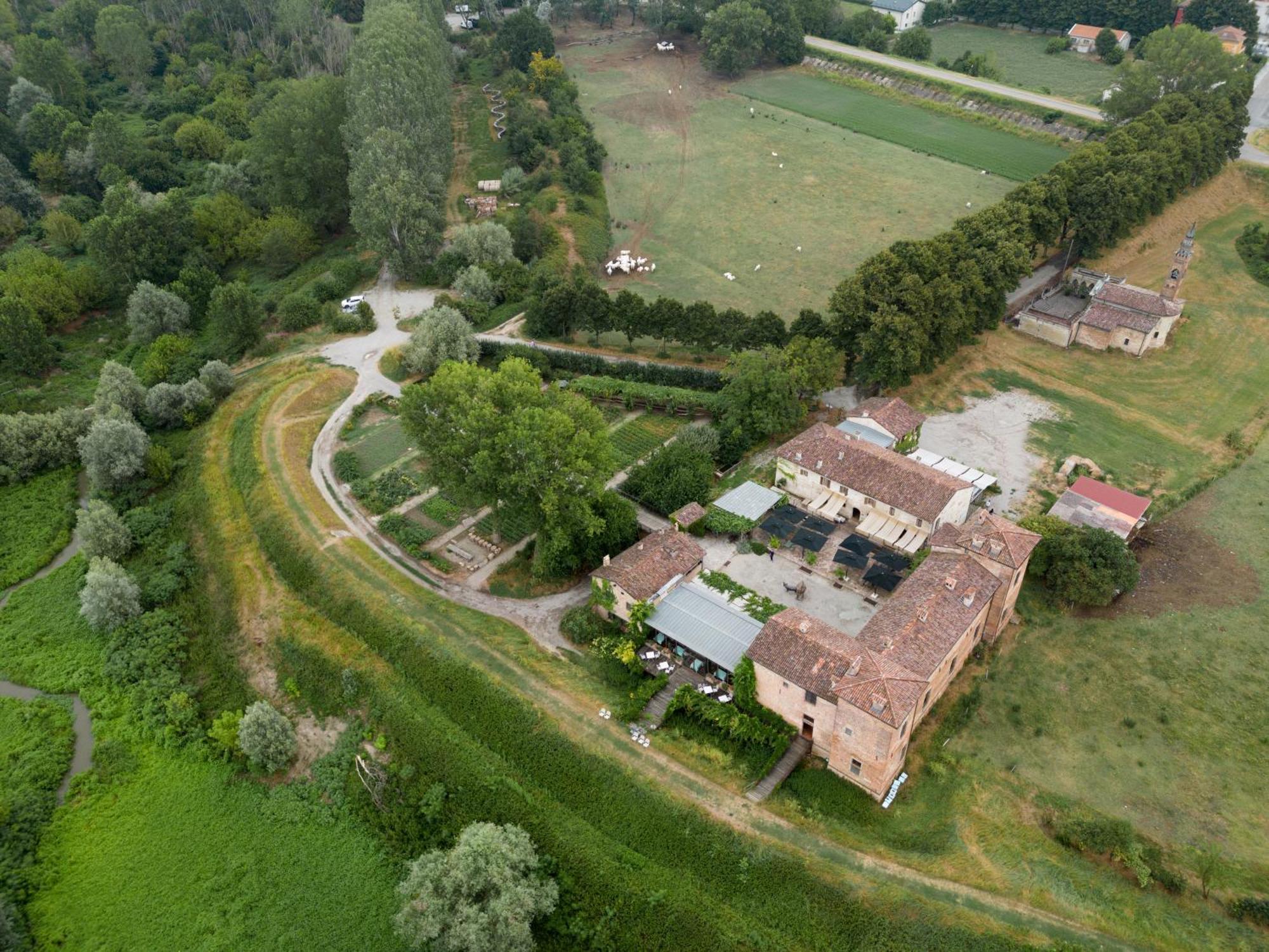 Antica Corte Pallavicina Relais Polesine Parmense Екстер'єр фото