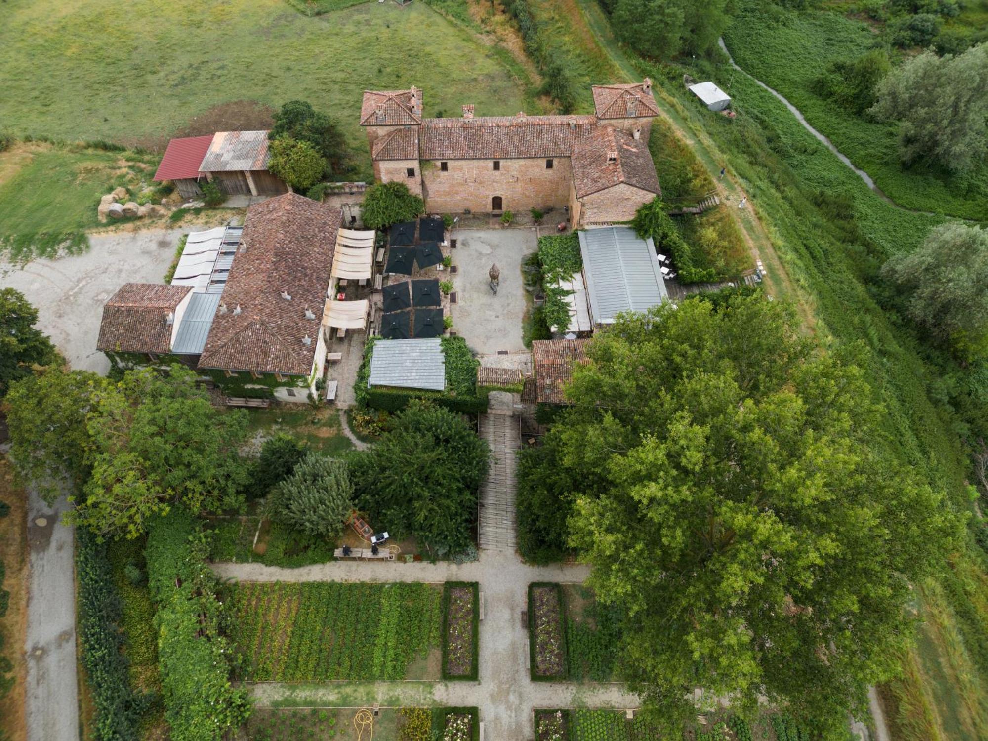 Antica Corte Pallavicina Relais Polesine Parmense Екстер'єр фото