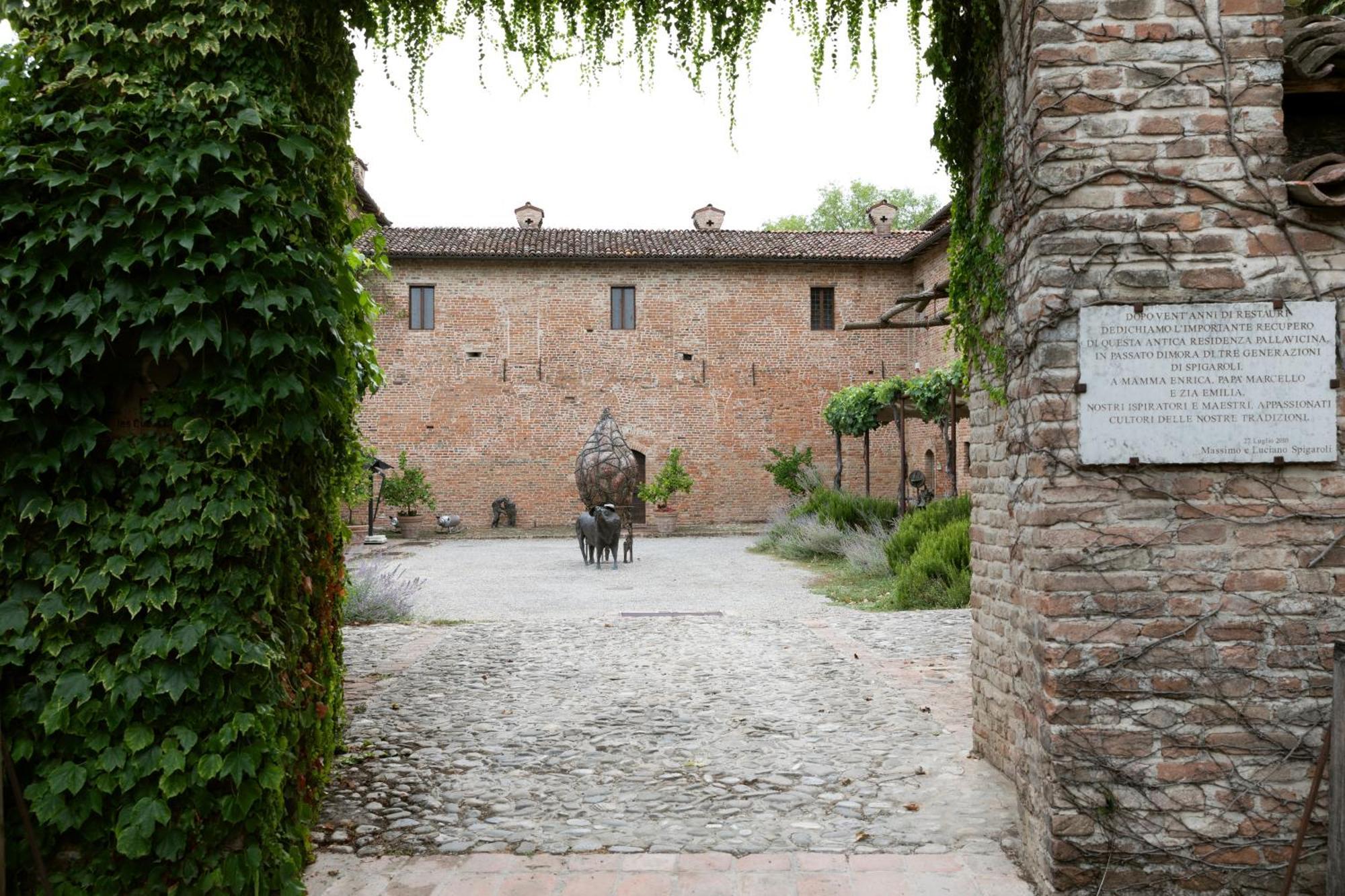 Antica Corte Pallavicina Relais Polesine Parmense Екстер'єр фото